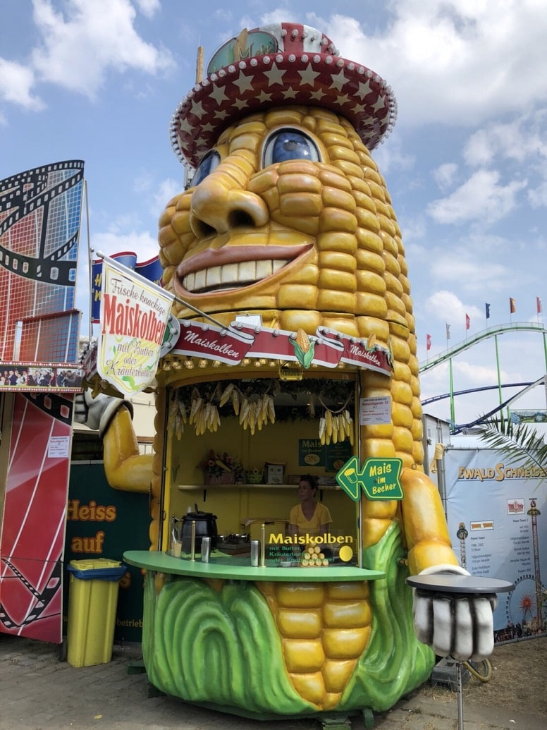 デュッセルドルフ夏の大キルメス 移動遊園地 19年日程は7月12日 21日 旅と私とドイツ