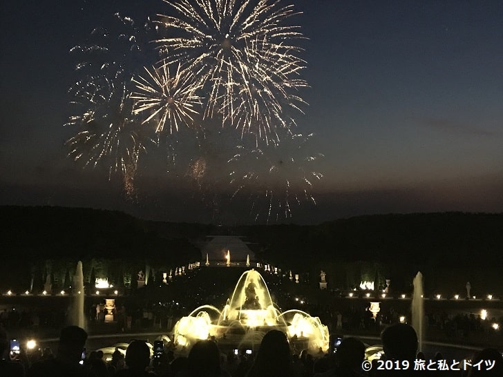 ヴェルサイユ宮殿の花火と大噴水ショー