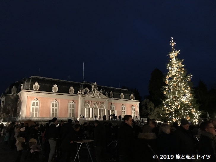 ベンラート城のクリスマスマーケット