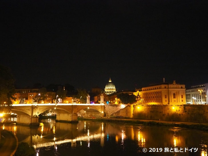 バチカン市国の夜景