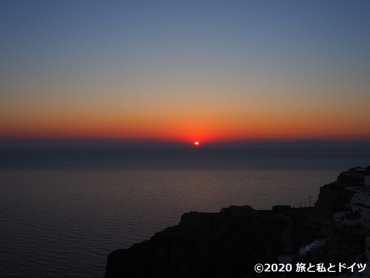 イアの夕日